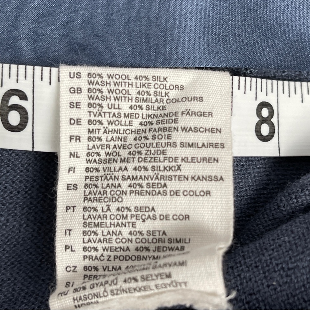 Stella McCartney Navy Satin-Trim V-Neck Sweater - Picture 14 of 15